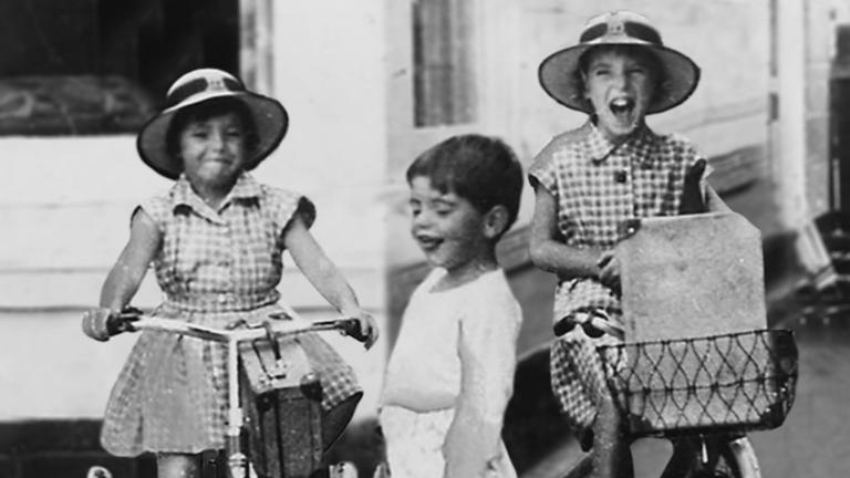 Τα Παιδιά Μπόμοντ: 60 Χρόνια Σιωπής – Η Ημέρα που η Αυστραλία Έπαψε να Νιώθει&nbsp;Ασφαλής